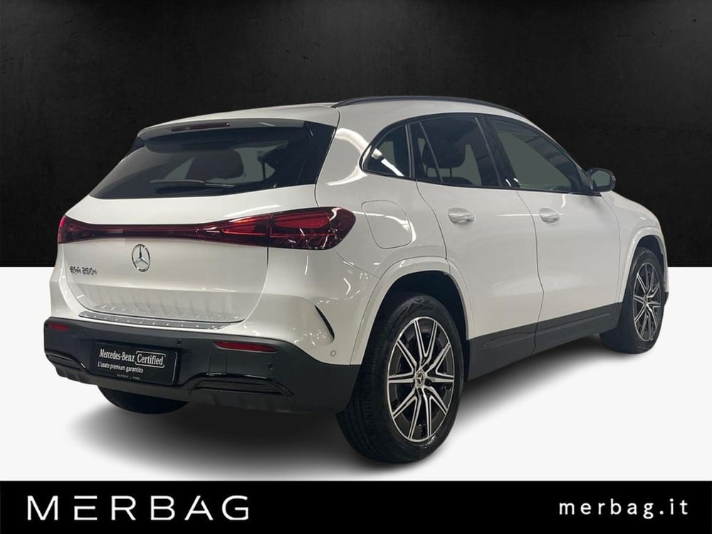 Mercedes-Benz EQA usata a Milano (2)