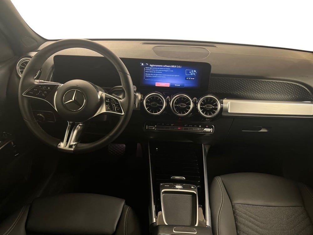 Mercedes-Benz EQB usata a Milano (9)