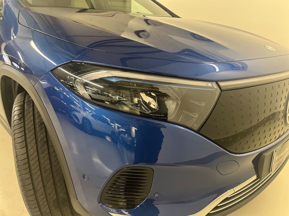 Mercedes-Benz EQA usata a Milano (7)