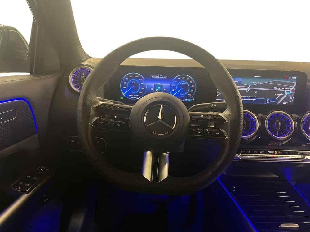 Mercedes-Benz EQA usata a Milano (11)