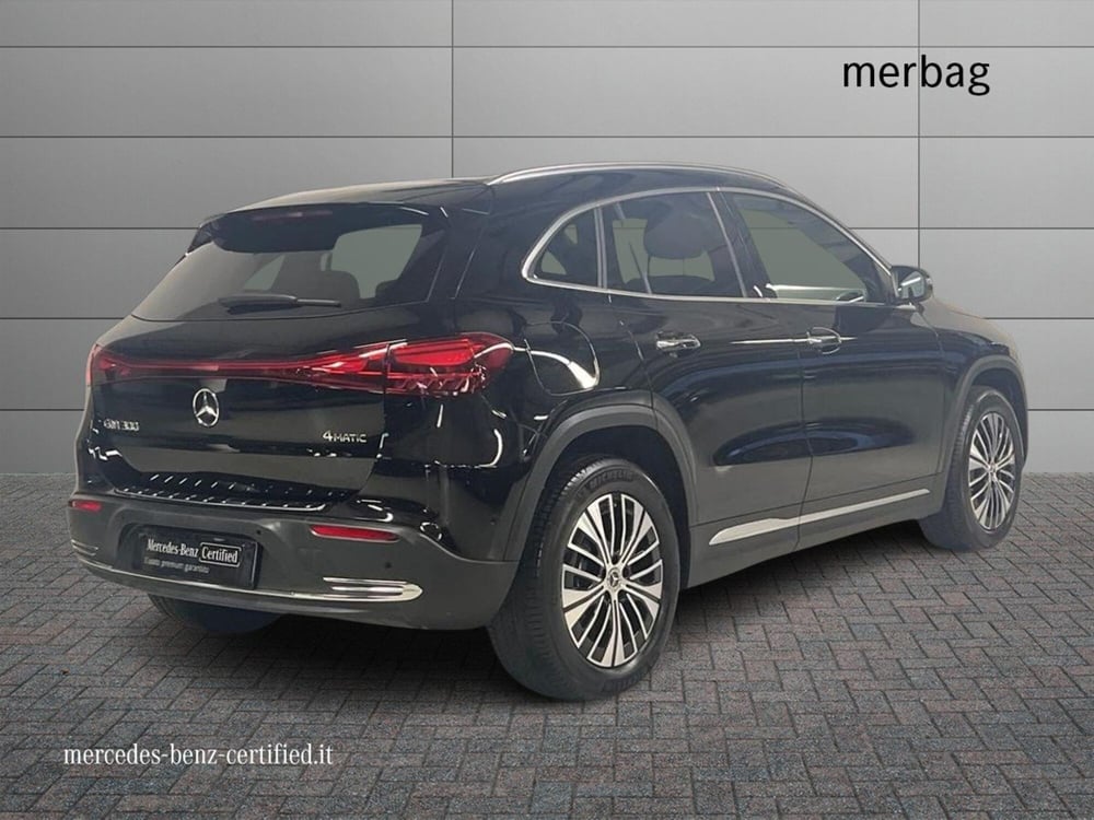 Mercedes-Benz EQA usata a Milano (2)
