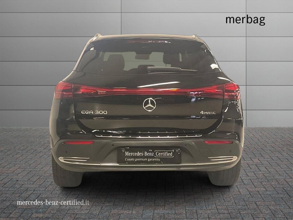 Mercedes-Benz EQA usata a Milano (4)