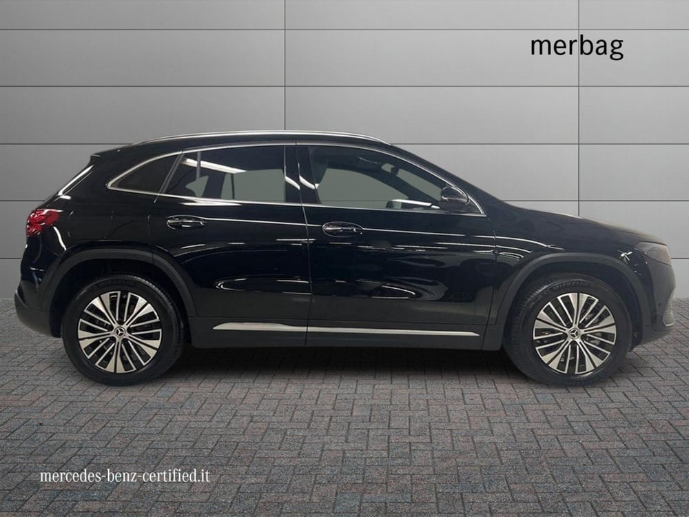 Mercedes-Benz EQA usata a Milano (5)