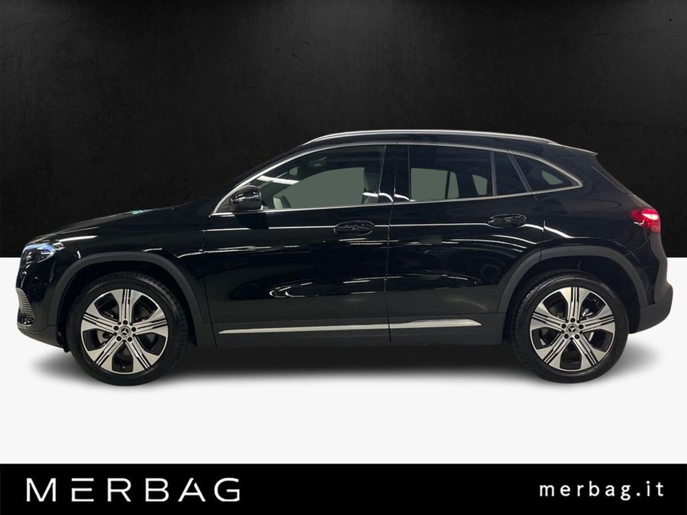 Mercedes-Benz EQA usata a Milano (6)