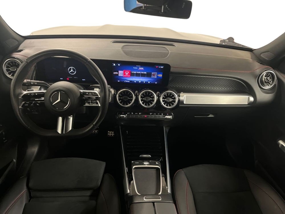 Mercedes-Benz EQB usata a Milano (9)