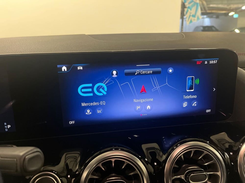 Mercedes-Benz EQA usata a Milano (12)