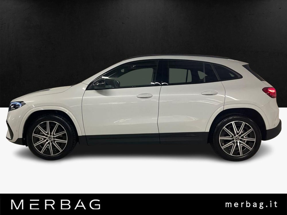 Mercedes-Benz EQA usata a Milano (6)