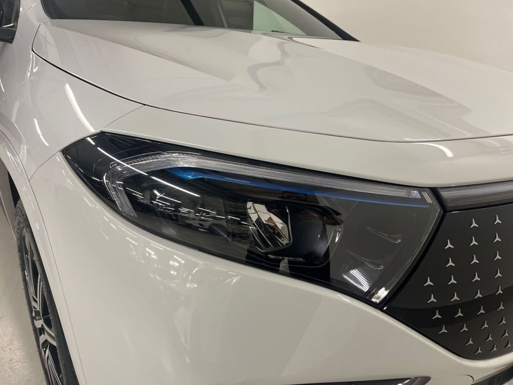Mercedes-Benz EQA usata a Milano (7)