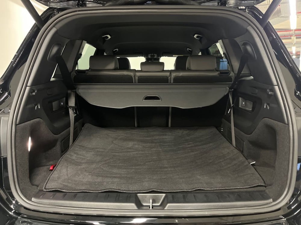 Mercedes-Benz EQB usata a Milano (8)