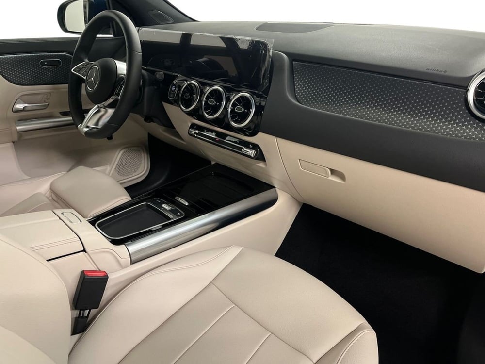 Mercedes-Benz GLA SUV usata a Milano (15)