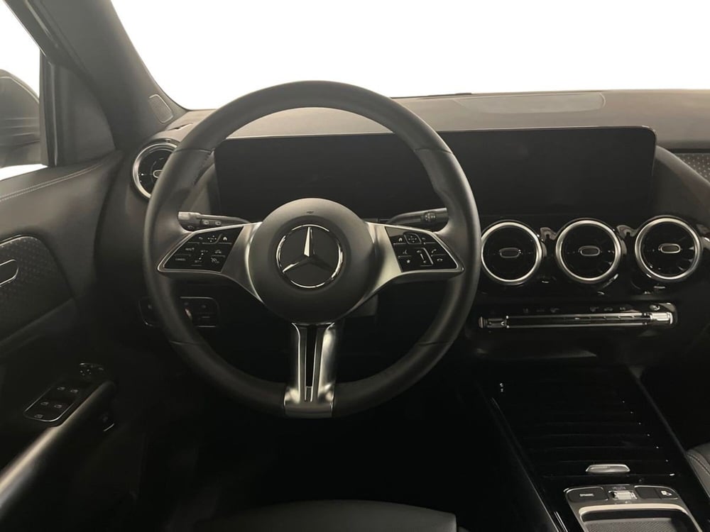Mercedes-Benz GLA SUV usata a Milano (11)