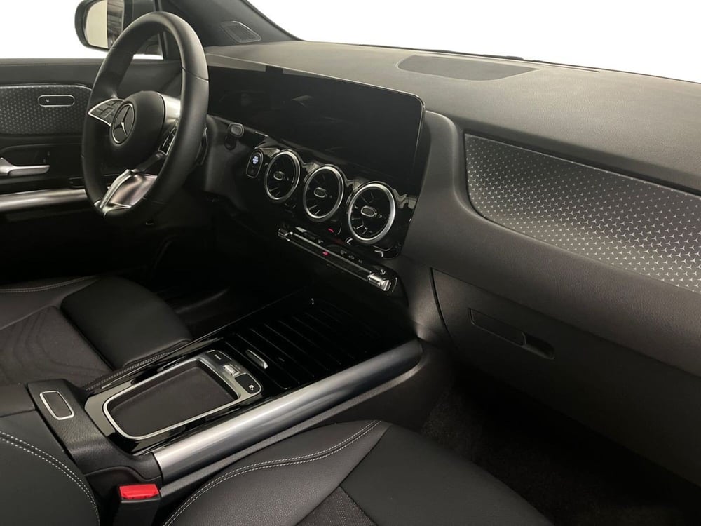 Mercedes-Benz GLA SUV usata a Milano (15)