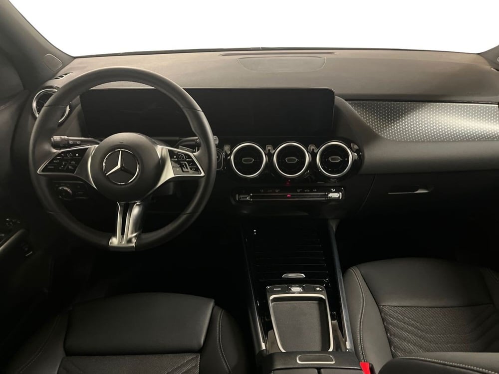 Mercedes-Benz GLA SUV usata a Milano (9)