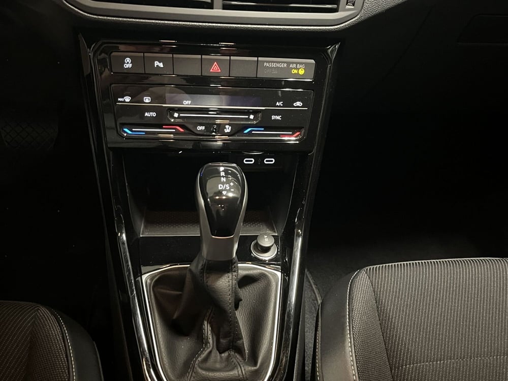 Volkswagen T-Cross usata a Padova (13)