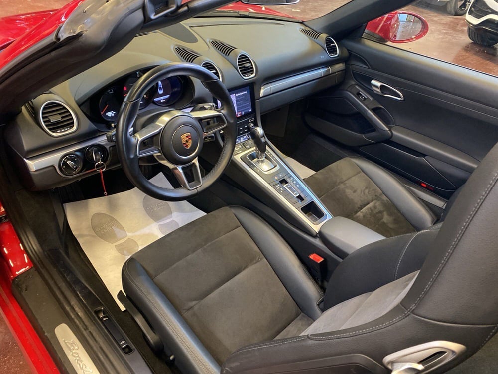 Porsche 718 Boxster  usata a Pescara (8)