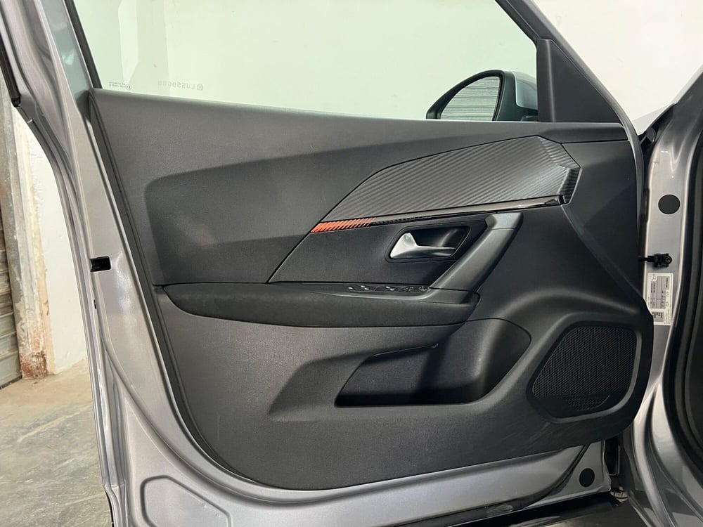 Peugeot 2008 usata a Bari (11)