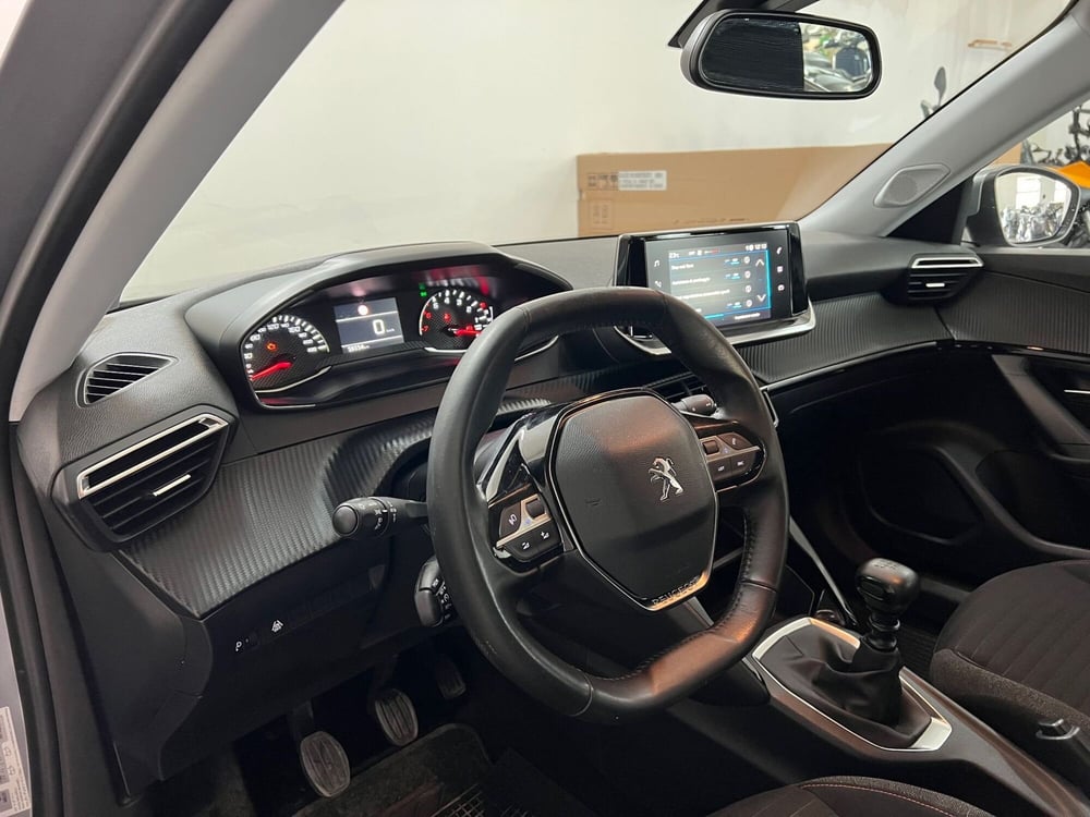 Peugeot 2008 usata a Bari (13)