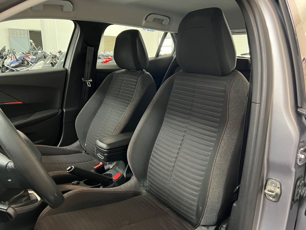 Peugeot 2008 usata a Bari (14)