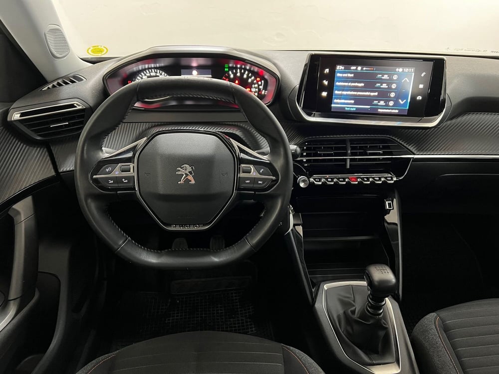 Peugeot 2008 usata a Bari (18)