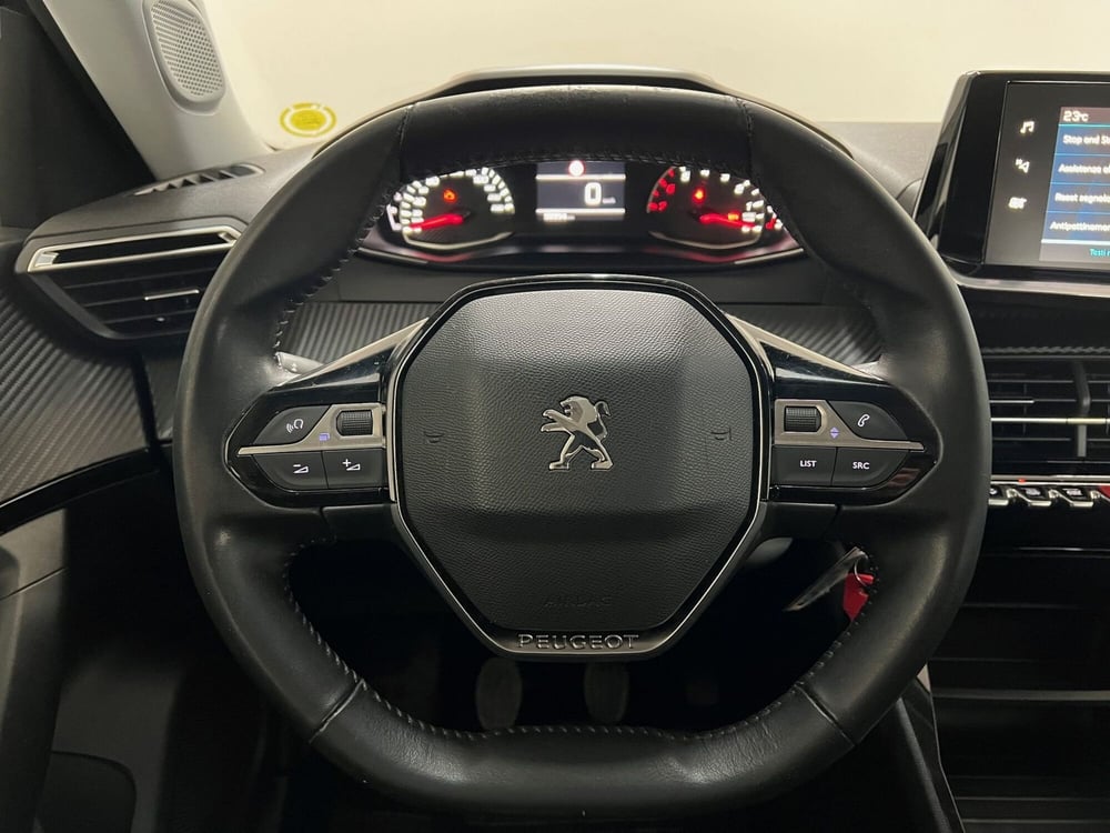 Peugeot 2008 usata a Bari (19)