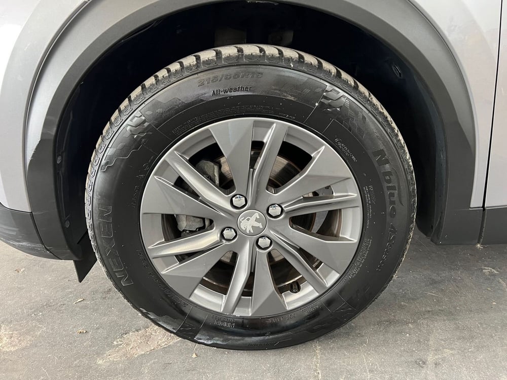 Peugeot 2008 usata a Bari (5)