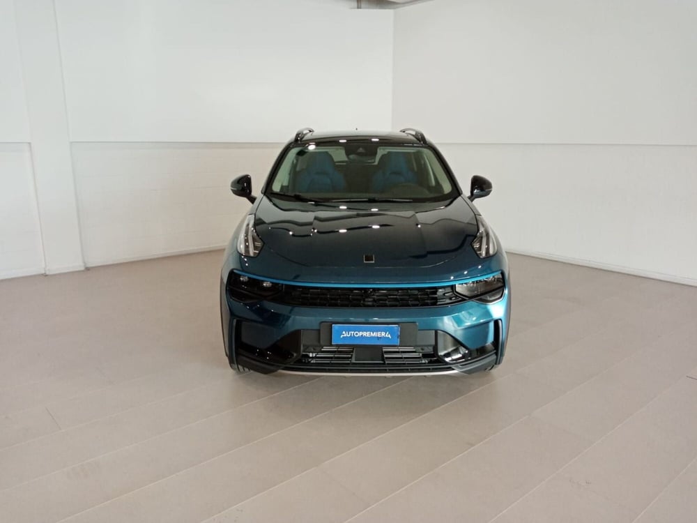Lynk & Co 01 nuova a Como (3)