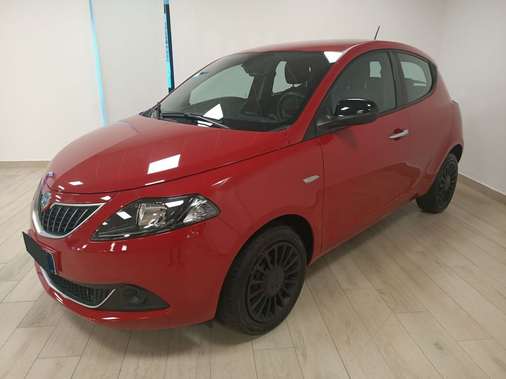 Lancia Ypsilon usata a Torino (3)