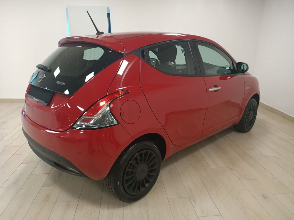 Lancia Ypsilon usata a Torino (6)