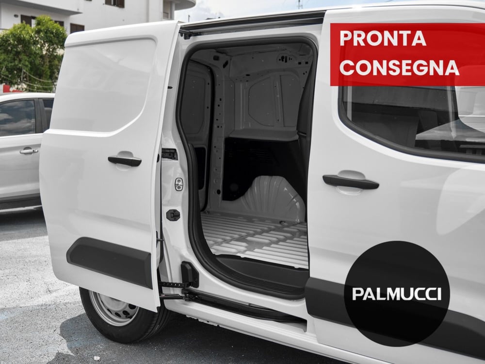 Fiat Doblò Furgone nuova a Prato (5)