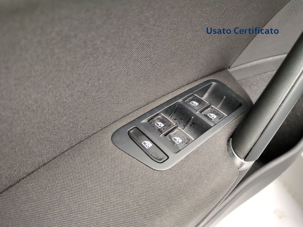Volkswagen Golf usata a Benevento (14)