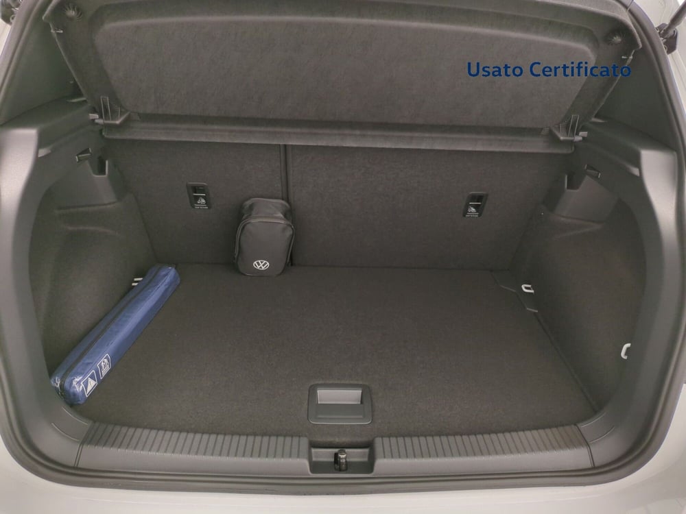 Volkswagen T-Cross nuova a Benevento (8)