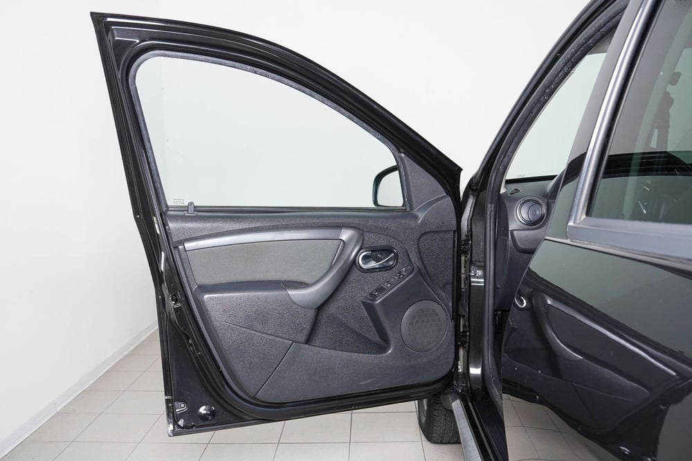 Dacia Duster usata a Perugia (13)