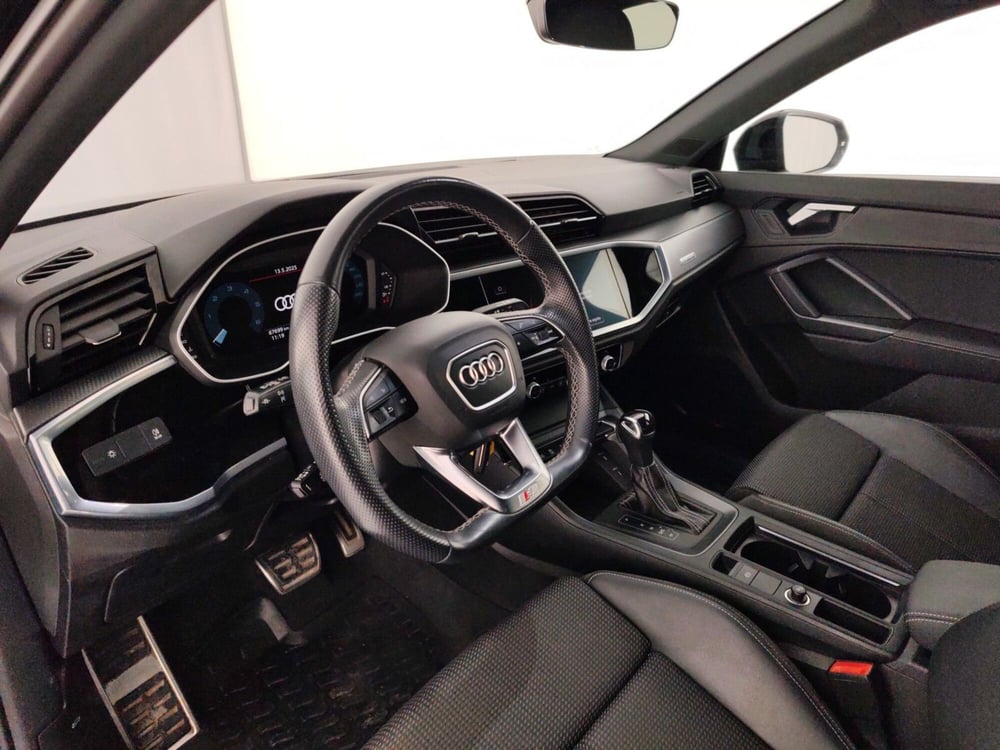 Audi Q3 Sportback usata a Massa-Carrara (8)