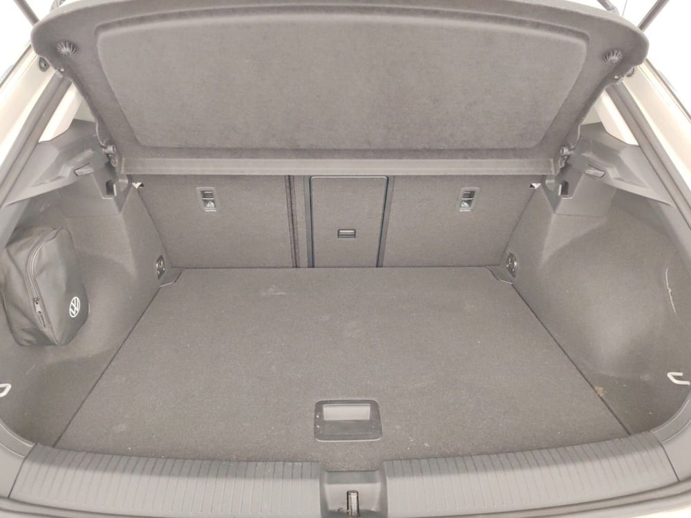 Volkswagen T-Roc usata a Massa-Carrara (16)