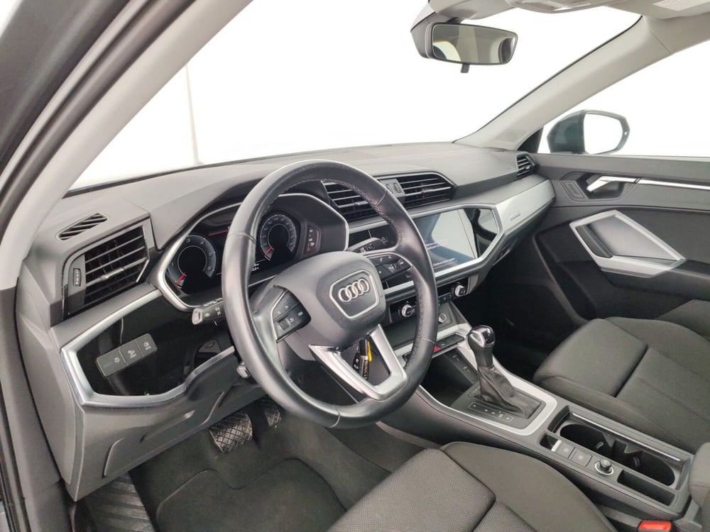 Audi Q3 Sportback usata a Massa-Carrara (8)
