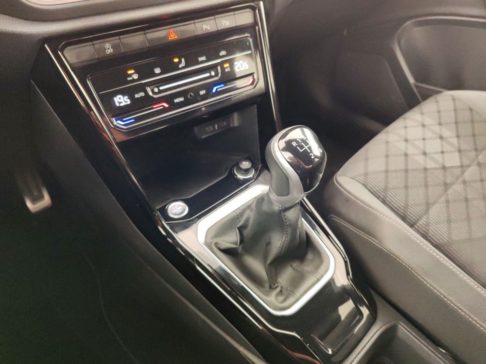 Volkswagen T-Roc usata a Massa-Carrara (11)