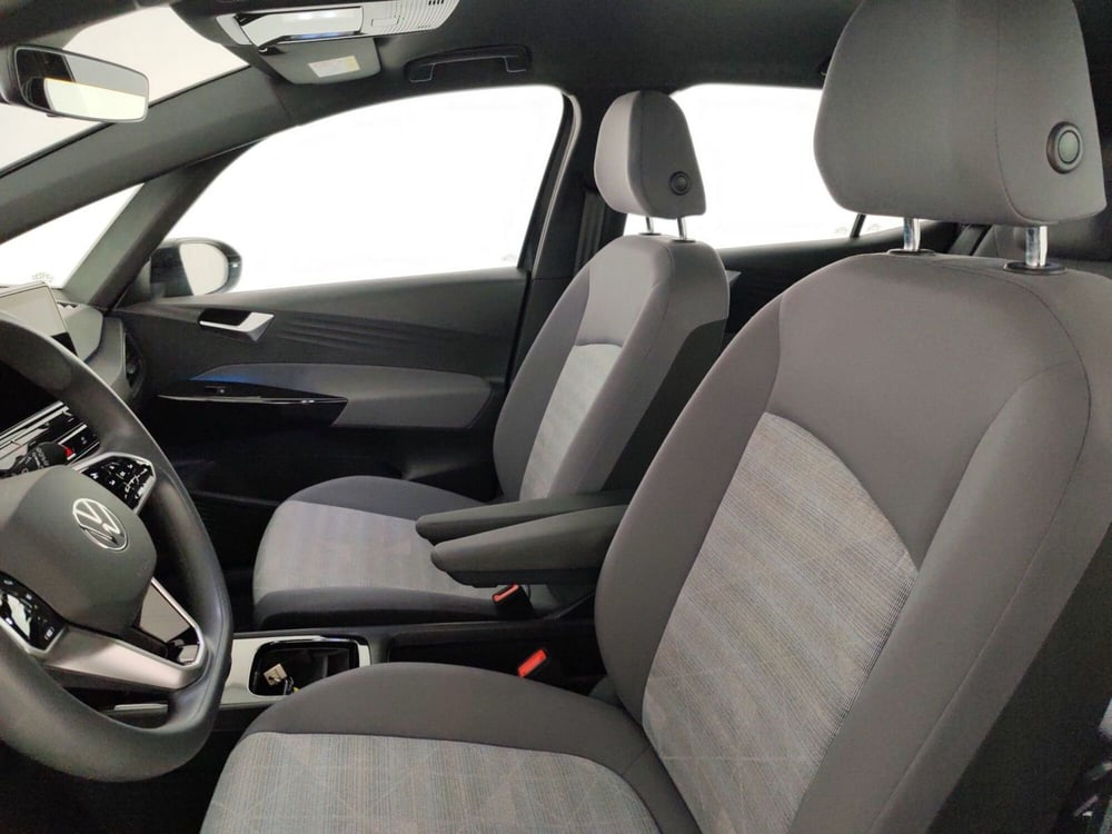 Volkswagen ID.3 usata a Massa-Carrara (9)