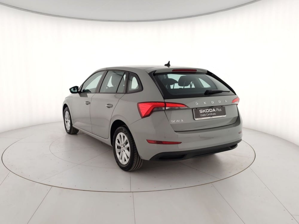 Skoda Scala usata a Massa-Carrara (2)