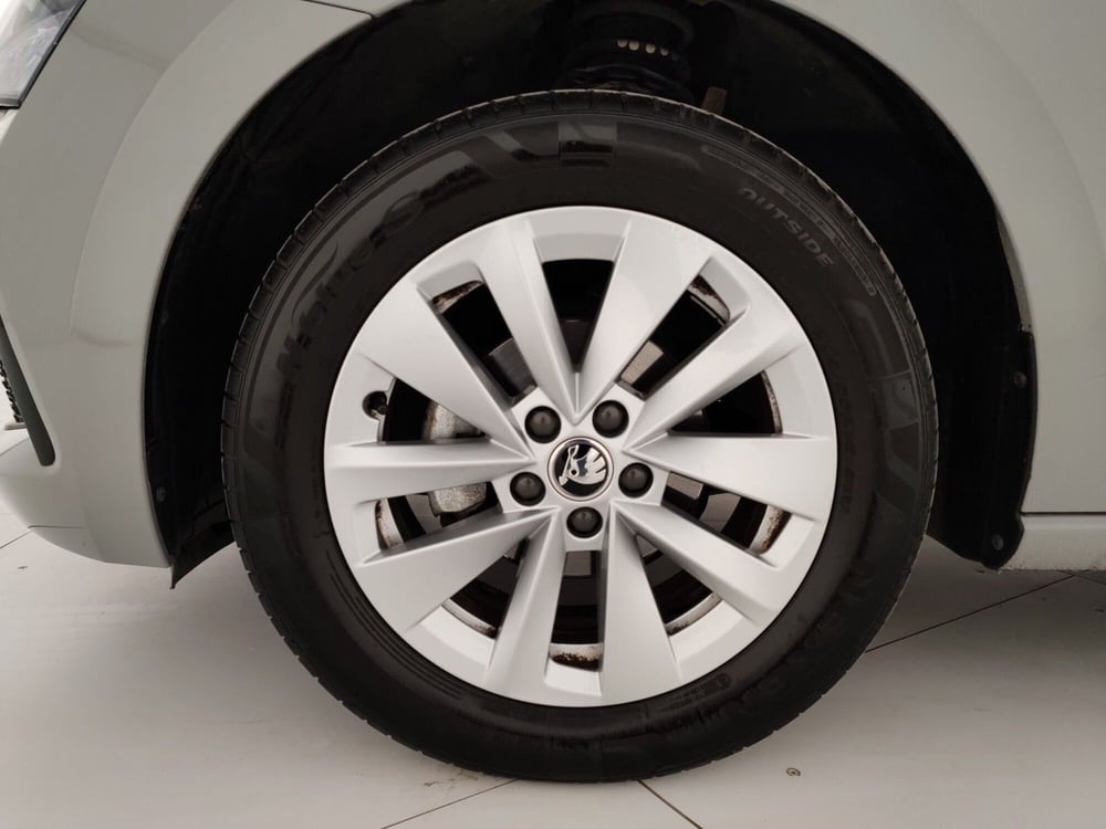 Skoda Scala usata a Massa-Carrara (6)