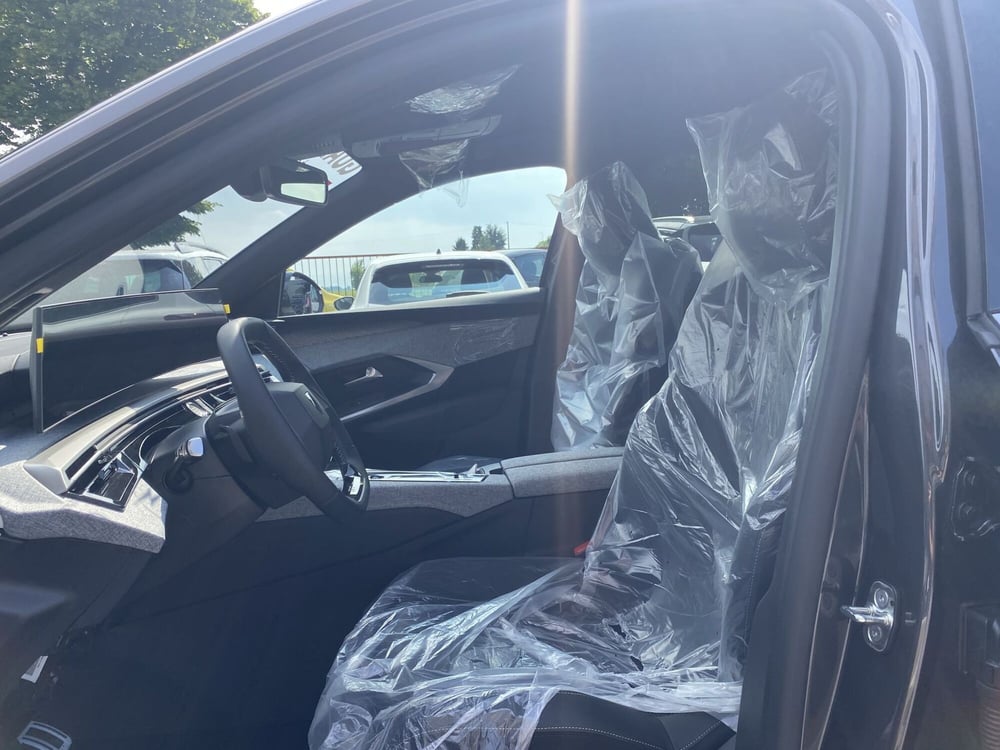 Peugeot 3008 nuova a Modena (14)