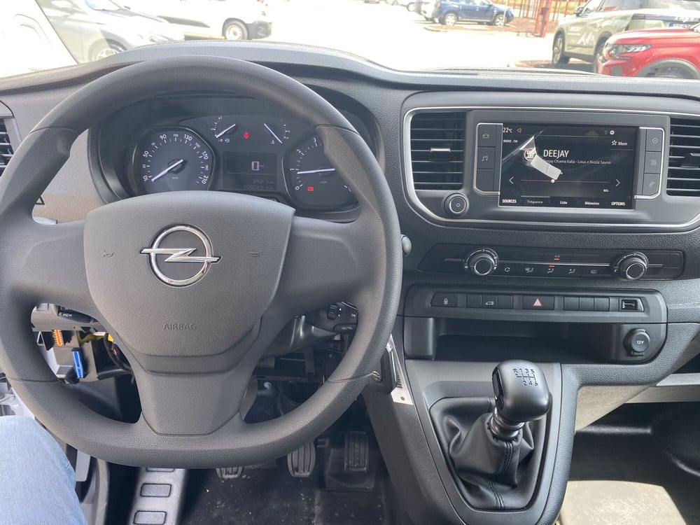 Opel Vivaro Furgone nuova a Modena (12)