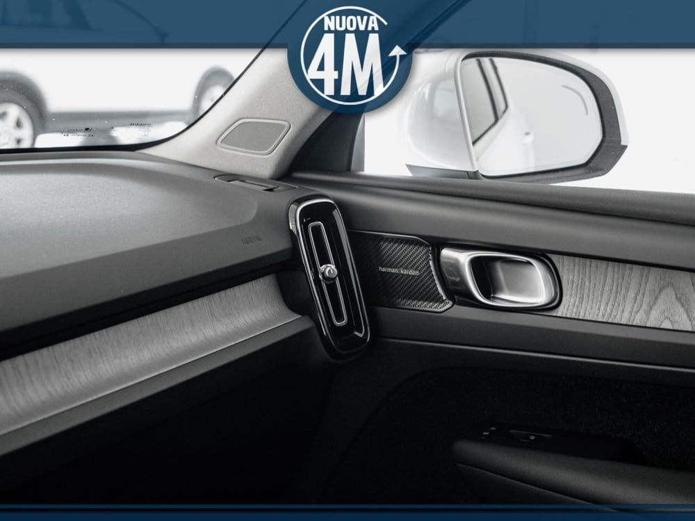 Volvo XC40 usata a Prato (10)