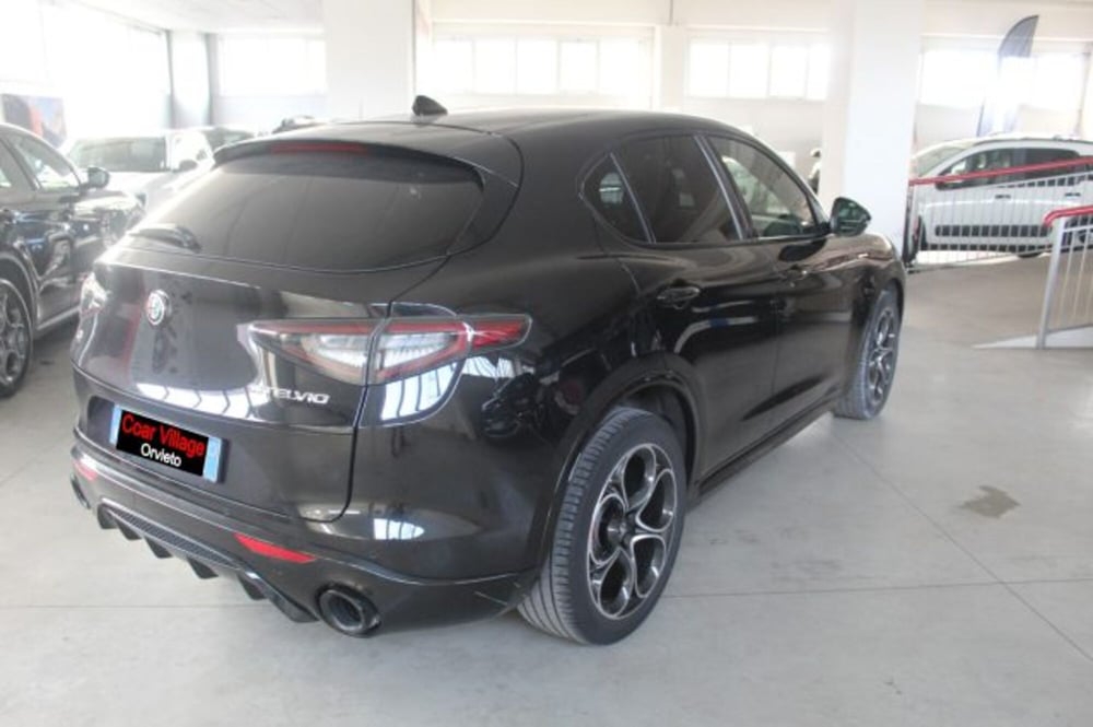 Alfa Romeo Stelvio usata a Terni (4)