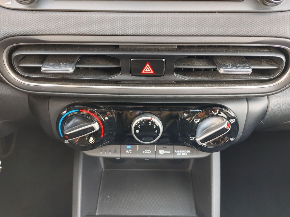 Hyundai Kona usata a Vercelli (13)