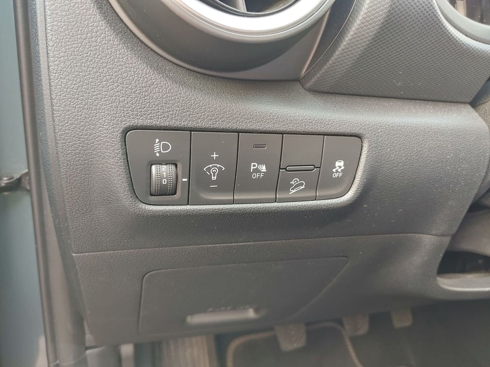 Hyundai Kona usata a Vercelli (18)