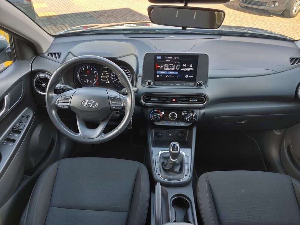 Hyundai Kona usata a Vercelli (7)
