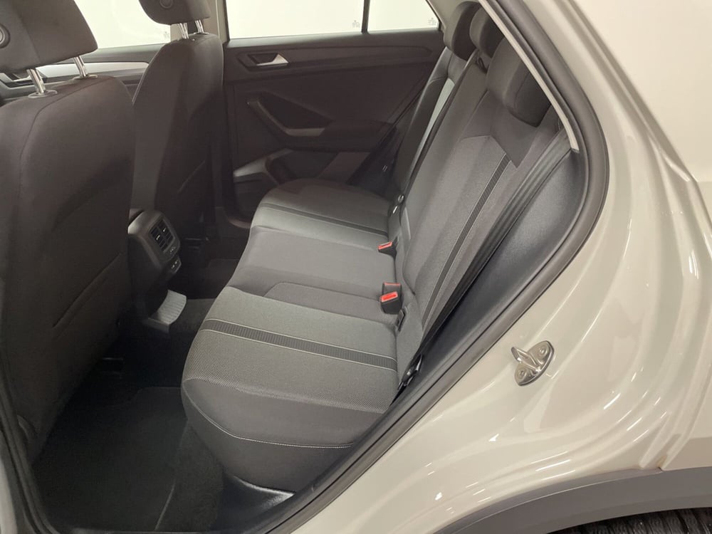 Volkswagen T-Roc usata a Varese (12)