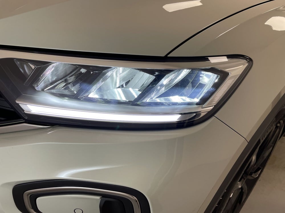 Volkswagen T-Roc usata a Varese (14)