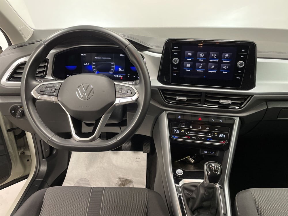 Volkswagen T-Roc usata a Varese (16)