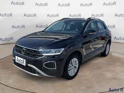 Volkswagen T-Roc 2.0 tdi Life 115cv del 2024 usata a Tito